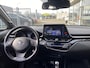 Toyota C-HR / C-HR+ 1.8 Hybrid Bi-Tone / Automaat / Adaptieve Cruise-Control / Stoelverwarming / JBL-Audio / Dodehoek-Detectie / Afneembare-Trekhaak / Keyless / Climate-Control / Radio-Bluetooth / Navi / Camera / PDC V+A / 18'' LMV / All-Season / ENZ.