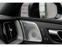 Volvo XC60 T8 Plug-in hybrid AWD Ultra Dark Executive Edition | Luchtvering | 22" | Gelamineerd Glas | Bowers & Wilkins | Stoelmassage & Ventilatie | MY '27 |