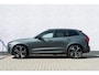 Volvo XC60 T8 Plug-in hybrid AWD Ultra Dark Executive Edition | Luchtvering | 22" | Gelamineerd Glas | Bowers & Wilkins | Stoelmassage & Ventilatie | MY '27 |