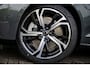 Volvo V60 2.0 T6 Plug-in hybrid AWD Ultra Dark | Panoramadak | Head Up Display | Donker Glas | Sportstoelen | Power Seats | Harman Kardon |