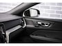 Volvo V60 2.0 T6 Plug-in hybrid AWD Ultra Dark | Panoramadak | Head Up Display | Donker Glas | Sportstoelen | Power Seats | Harman Kardon |