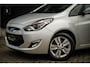 Hyundai ix20 1.6i GO! | Cruise | Clima | Navi | PDC met camera | Metalic | Elektr. ramen |