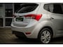 Hyundai ix20 1.6i GO! | Cruise | Clima | Navi | PDC met camera | Metalic | Elektr. ramen |