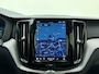 Volvo XC60 T8 Plug-in hybrid AWD Ultra Dark | 360 | Trekhaak | Luchtvering | Stoel & Stuur verwarming | H&K Audio |
