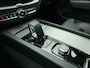 Volvo XC60 T8 Plug-in hybrid AWD Ultra Dark | 360 | Trekhaak | Luchtvering | Stoel & Stuur verwarming | H&K Audio |