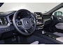 Volvo XC60 T6 Recharge AWD Core - IntelliSafe Assist & Surround - 360º Camera - Adaptieve LED koplampen - Verwarmde voorstoelen, stuur & achterbank - Parkeersensoren voor & achter - Elektr. bedienb. voorstoelen met geheugen - Draadloze tel. lader - Extra getint glas - 19' LMV