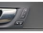 Volvo XC60 T6 Recharge AWD Core - IntelliSafe Assist & Surround - 360º Camera - Adaptieve LED koplampen - Verwarmde voorstoelen, stuur & achterbank - Parkeersensoren voor & achter - Elektr. bedienb. voorstoelen met geheugen - Draadloze tel. lader - Extra getint glas - 19' LMV