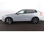 Volvo XC60 T6 Recharge AWD Core - IntelliSafe Assist & Surround - 360º Camera - Adaptieve LED koplampen - Verwarmde voorstoelen, stuur & achterbank - Parkeersensoren voor & achter - Elektr. bedienb. voorstoelen met geheugen - Draadloze tel. lader - Extra getint glas - 19' LMV