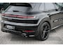 Porsche Cayenne 3.0 E-Hybrid l SportDesign Pakket l 22 inch velgen  l Bose Audio l Comfortstoelen 14 voudig l Luchtvering l Trekhaak Elektrische Trekhaak l