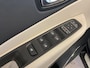 Renault Captur 1.3 TCe Initiale Paris AUTOMAAT / APPLE CARPLAY ANDROID AUTO / PANORAMADAK / NAVIGATIE / CLIMATE CONTROLE / CRUISE CONTROLE.