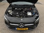 Mercedes-Benz A-klasse 180 Business Solution AMG Aut. | Panoramadak | Sfeerled