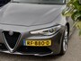 Alfa Romeo Giulia 2.2 AUT8 SUPER 180PK LEDER NAVI AIRCO LED LMV PDC