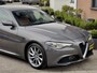 Alfa Romeo Giulia 2.2 AUT8 SUPER 180PK LEDER NAVI AIRCO LED LMV PDC