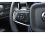 Volvo XC40 B4 Plus Dark | 20 inch lichtmetalen velgen | Semi elek. trekhaak | Elek. bed. voorstoelen met geheugen | Blind spot | Keyless entry | Elektrische achterklep | Google maps navigatie | Premium audio by Harman Kardon | Verwarmbare voorstoelen | Verwarmbaar stuurwiel | Apple carplay | Adaptive cruise control | Pilot assist |