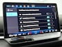 Volkswagen T-Roc 1.5 eTsi R-Line First Edition 150 PK| Origineel Nederlands | 1e Eigenaar | Panoramadak | Trekhaak | Achterklep Elektrisch | LED Matrix | Stoelverwarming | Stuurwielverwarming | 20 Inch Velgen