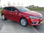 Renault Megane Estate 1.2 132PK TCe Limited / Camera / Blind spot warning / PDC V+A / Keyless / Cruise / 17''LMV / 2e Paasdag open 09.00-17.00 uur