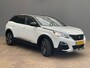 Peugeot 3008 1.2 PureTech Allure Camera | Digitaal Dashboard | Parkeersensoren Rondom | 19" Lichtmetaal | Carplay | Leder/Stof | Cliamte | Achteruitrijcamera | Apple Carplay/Android Auto|telefoonintegratie premium | Cruise control