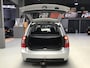 Kia Carens 2.0 CVVT X-tra I 2e Eigen. I New Apk + Kln Brt I Airco I Trekhaak I Hoge instap I Isofix I 15inch I Usb I Boekjes aanw.