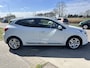 Renault Clio 1.6 E-Tech Hybrid 140PK Dealer onderhouden / Automaat / AppleCarplay - Android Auto / PDC.Achter / Cruise / Navi 2e Paasdag open 09.00-17.00 uur