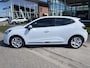 Renault Clio 1.6 E-Tech Hybrid 140PK Dealer onderhouden / Automaat / AppleCarplay - Android Auto / PDC.Achter / Cruise / Navi / 2e Paasdag open 09.00-17.00 uur