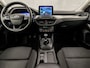 Ford Focus Wagon 1.0 EcoBoost Titanium X (PANORAMADAK, VIRTUAL COCKPIT, APPLE CARPLAY, STUUR/STOELVERWARMING, SPORTSTOELEN, CAMERA, GETINT GLAS, ADAPTIVE CRUISE, NIEUWE APK, NIEUWSTAAT)