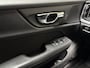 Volvo V60 2.0 B3 Inscription Automaat (APPLE CARPLAY, GROOT NAVI, GETINT GLAS, SPORTSTOELEN, KEYLESS, LANE ASSIST, NIEUWE APK, NIEUWSTAAT)