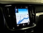 Volvo V60 2.0 B3 Inscription Automaat (APPLE CARPLAY, GROOT NAVI, GETINT GLAS, SPORTSTOELEN, KEYLESS, LANE ASSIST, NIEUWE APK, NIEUWSTAAT)
