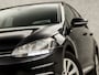 Volkswagen Golf 1.0 TSI Sportline Automaat (APPLE CARPLAY, GROOT NAVI, CAMERA, CLIMATE, STOELVERWARMING, SPORTSTOELEN, ADAPTIVE CRUISE, PARKEERSENSOREN, GETINT GLAS, NIEUWSTAAT)