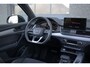 Audi Q5 55 TFSI e S edition Competition | S-Line | 367 PK | Pano | Black Pack | 21 Inch Performance | B&O Audio | Matrix LED | Keyless | Carplay | DAB | BTW | 1 Eigenaar | Dealer Onderhouden | Garantie