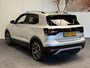 Volkswagen T-Cross 1.0 TSI STYLE NAVIGATIE ADAPTIVE CRUISE CONTROL CLIMATE CONTROL STOELVERWARMING APPLE CARPLAY/ANDROID RIJSTROOKSENSOREN DODEHOEKSENSOREN ACHTERUITRIJCAMERA ZEER MOOI !!