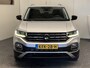 Volkswagen T-Cross 1.0 TSI STYLE NAVIGATIE ADAPTIVE CRUISE CONTROL CLIMATE CONTROL STOELVERWARMING APPLE CARPLAY/ANDROID RIJSTROOKSENSOREN DODEHOEKSENSOREN ACHTERUITRIJCAMERA ZEER MOOI !!