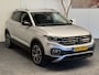 Volkswagen T-Cross 1.0 TSI STYLE NAVIGATIE ADAPTIVE CRUISE CONTROL CLIMATE CONTROL STOELVERWARMING APPLE CARPLAY/ANDROID RIJSTROOKSENSOREN DODEHOEKSENSOREN ACHTERUITRIJCAMERA ZEER MOOI !!