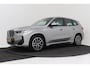 BMW iX1 EDrive20 67 kWh | Uitklap Trekhaak | Org NL | M-Sport | 18.000 KM! | Camera |