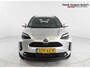 Toyota Yaris Cross 1.5 Hybrid 115 Comfort Dynamic uit 2025 Rijklaar + Fabrieksgarantie Henk Jongen Auto's in Helmond, al 50 jaar service zoals 't hoort!