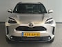 Toyota Yaris Cross 1.5 Hybrid 115 Comfort Dynamic uit 2025 Rijklaar + Fabrieksgarantie Henk Jongen Auto's in Helmond,  al 50 jaar service zoals 't hoort!