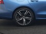 Volvo V60 T6 Recharge AWD R-Design PHEV 340pk Dealer O.H. | Trekhaak Af Fabriek | Panodak | Adaptive Cruise | 360 Camera | Lederen Sportstoelen Memory & Verwarmd | Keyless | Blis | Stuur Verwarmd | Apple Carplay | Navigatie | DAB | Plug In Hybrid |