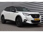 Peugeot 2008 1.2 PURETECH 130PK GT PACK AUTOMAAT / NAVI / LEDER / CLIMA / PDC / 18" LMV / CAMERA / ALCANTARA / KEYLESS / WINTERPAKKET / PARELMOER / FULL-LED / FULL OPTIONS / NIEUWSTAAT !!
