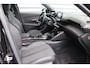 Peugeot e-2008 50KWH 136PK GT PACK AUTOMAAT / NAVI / LEDER / CLIMA / PDC / 17" LMV / CAMERA / / KEYLESS / FULL-LED / FULL OPTIONS / NIEUWSTAAT !!