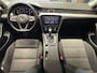 Volkswagen Passat VARIANT 1.5 TSI COMFORTLINE NAVIGATIE ADAPTIVE CRUISE CONTROL CLIMATE CONTROL APPLE CARPLAY/ANDROID KEYLESS GO ELEKTRICHE ACHTERKLEP ACHTERUITRIJCAMERA VERWARMDE STOELEN ZEER MOOI !! 3010