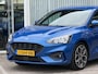 Ford Focus 1.0 EcoBoost Hybrid ST Line X Business | NAP | Navigatie | Achteruitrijcamera | Cruise adaptief | Climate Control | DAB | Lichtmetaal |