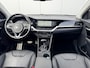 Kia Niro Hybrid 1.6 GDi PHEV ExecutiveLine / 12 Maanden BOVAG Garantie / Schuif- & Kanteldak / Zwart Leder / Stoelverkoeling / Stoelverwarming Voor + Achter / Stuurverwarming / Navigatie / Achteruitrijcamera /