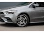 Mercedes-Benz B-klasse 250 e AMG Line | Panoramadak | Memory | Distronic | AMG Exclusief-pakket | Trekhaak | Surround Camera | Leder | Dodehoekassistent | Mutlibeam LED |