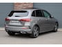 Mercedes-Benz B-klasse 250 e AMG Line | Panoramadak | Memory | Distronic | AMG Exclusief-pakket | Trekhaak | Surround Camera | Leder | Dodehoekassistent | Mutlibeam LED |