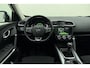 Renault Kadjar 1.3 TCe Intens | Apple carplay/Android auto | Trekhaak | Cruise control | Climate control | Achteruitrijcamera | Panoramadak | Lichtmetalen velgen 19'' | Stoelverwarming |