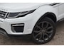 Land Rover Range Rover Evoque 240pk Si4 SE 9-traps Automaat | Navigatie | Camera | Panorama dak | Lederen Bekleding | Airconditioning ECC | Trekhaak | Max aanhangergewicht 1800kg!! | Cruise Control | Elektrisch verstelbare Voorstoel | Zeer Compleet!!!