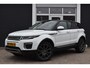Land Rover Range Rover Evoque 240pk Si4 SE 9-traps Automaat | Navigatie | Camera | Panorama dak | Lederen Bekleding | Airconditioning ECC | Trekhaak | Max aanhangergewicht 1800kg!! | Cruise Control | Elektrisch verstelbare Voorstoel | Zeer Compleet!!!