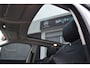 Land Rover Range Rover Evoque 240pk Si4 SE 9-traps Automaat | Navigatie | Camera | Panorama dak | Lederen Bekleding | Airconditioning ECC | Trekhaak | Max aanhangergewicht 1800kg!! | Cruise Control | Elektrisch verstelbare Voorstoel | Zeer Compleet!!!