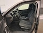 Peugeot 2008 1.2 PureTech Allure Pack Camera | 17" Lichtmetaal | Climate Control | DAB | Carplay | Digitaal Dashboard | | Achteruitrijcamera | Airco (automatisch) | Apple Carplay/Android Auto|telefoonintegratie premium