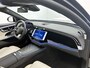 Mercedes-Benz E-klasse 300 e AMG Plug-In Hybride AMG Line | Night Pakket | Panorama Schuif-Kanteldak | MBUX Superscreen | Burmester® | 20 Inch AMG Velgen. Inclusief 24 maanden MB Certified garantie voor Europa.