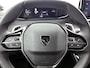 Peugeot 2008 SUV Allure Hybrid 145pk Automaat | Lage kilometerstand! | Navigatie | Camera v+a | Climate Control | Adaptieve Cruise Control | Parkeersensoren v+a | Keyless | Dodehoeksensor | Draadloze Apple Carplay / Android Auto | Digitaal instrumentenpaneel | DAB+ radio | Led koplampen | Donker getint glas | 17" lichtmetalen velgen |